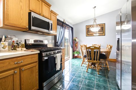 Tiny photo for 149 Beaver Creek Drive, Bolingbrook, IL 60490 (MLS # 12602600)