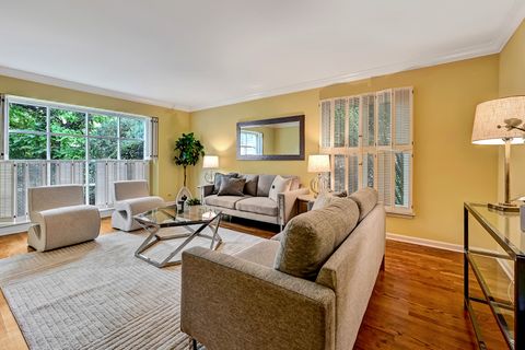 Tiny photo for 118 N Grant Street, Hinsdale, IL 60521 (MLS # 12495350)