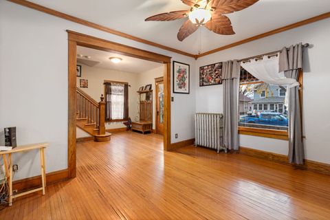 Tiny photo for 610 Watson Street, Aurora, IL 60505 (MLS # 12521144)