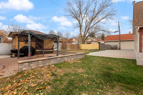 Tiny photo for 610 Watson Street, Aurora, IL 60505 (MLS # 12521144)