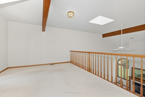 Tiny photo for 18434 Lakeview Circle, Tinley Park, IL 60477 (MLS # 12475015)