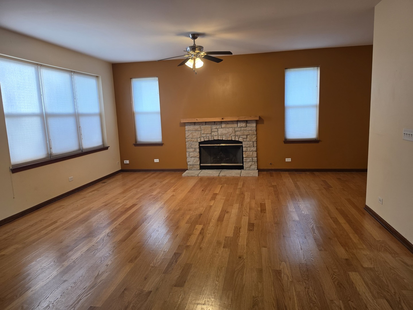 2350 Fishhook Way