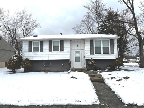 Photo of 335 E Mulberry Drive, Glenwood, IL 60425 (MLS # 12675900)