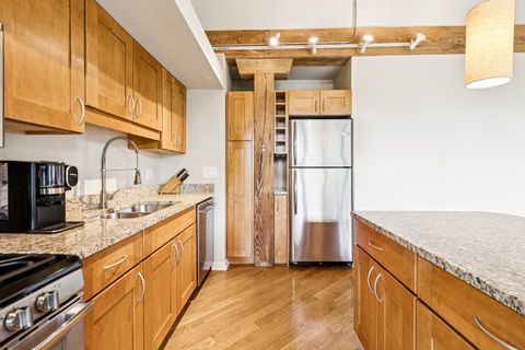 Tiny photo for 3201 N Ravenswood Avenue #301, Chicago, IL 60657 (MLS # 12479580)