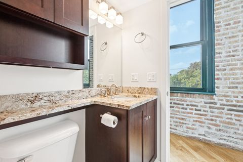 Tiny photo for 3201 N Ravenswood Avenue #301, Chicago, IL 60657 (MLS # 12479580)