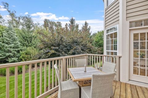 Tiny photo for 805 Stone Canyon Circle, Inverness, IL 60010 (MLS # 12500142)