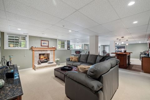 Tiny photo for 805 Stone Canyon Circle, Inverness, IL 60010 (MLS # 12500142)