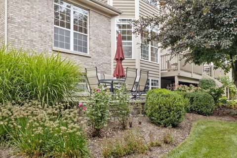 Tiny photo for 805 Stone Canyon Circle, Inverness, IL 60010 (MLS # 12500142)