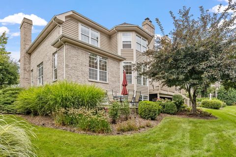 Tiny photo for 805 Stone Canyon Circle, Inverness, IL 60010 (MLS # 12500142)