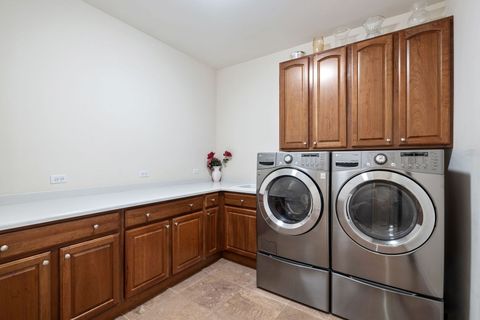 Tiny photo for 805 Stone Canyon Circle, Inverness, IL 60010 (MLS # 12500142)