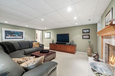 Tiny photo for 805 Stone Canyon Circle, Inverness, IL 60010 (MLS # 12500142)