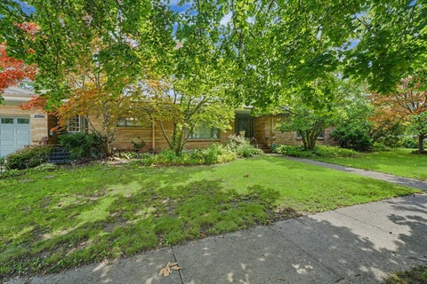 Tiny photo for 809 W Delaware Avenue, Urbana, IL 61801 (MLS # 12674522)