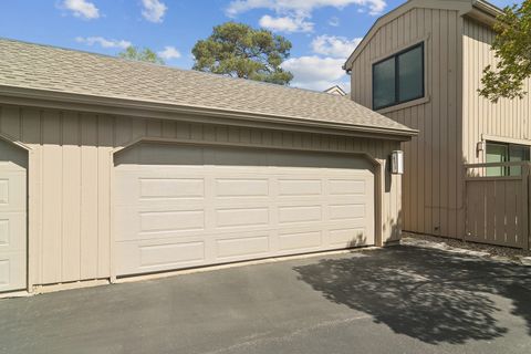 Tiny photo for 471 Old Barn Road, Lake Barrington, IL 60010 (MLS # 12678925)