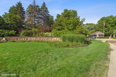 Tiny photo for 471 Old Barn Road, Lake Barrington, IL 60010 (MLS # 12678925)