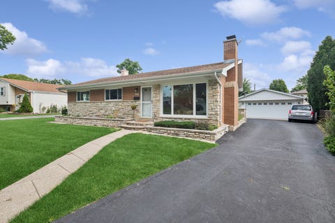 Tiny photo for 1017 S Norbury Avenue, Lombard, IL 60148 (MLS # 12723865)