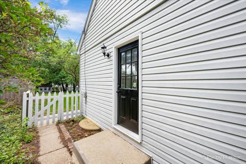 Tiny photo for 604 Rome Avenue, Rockford, IL 61107 (MLS # 12730383)