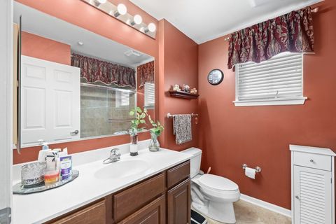 Tiny photo for 511 Prestwick Lane #302, Wheeling, IL 60090 (MLS # 12507893)