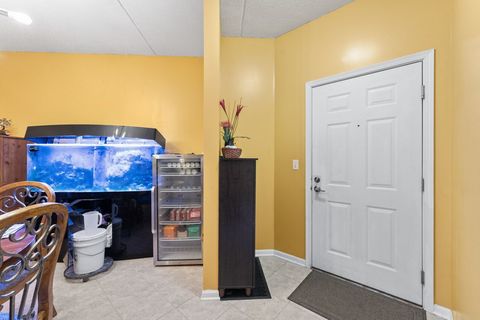 Tiny photo for 511 Prestwick Lane #302, Wheeling, IL 60090 (MLS # 12507893)