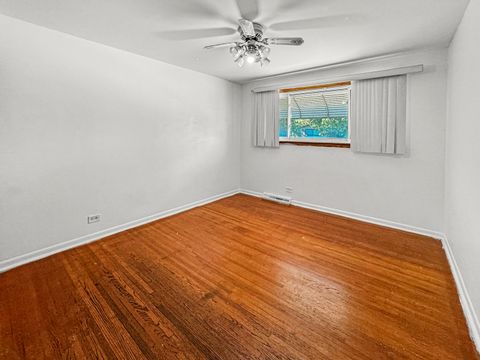 Tiny photo for 13059 Honore Street, Blue Island, IL 60406 (MLS # 12509209)