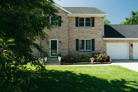 Tiny photo for 45 Oak Ridge Drive, Lasalle, IL 61301 (MLS # 12615876)