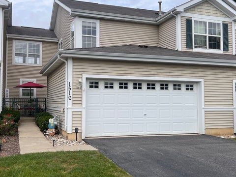 Photo of 1510 W Remington Lane #1510, Round Lake, IL 60073 (MLS # 12762110)