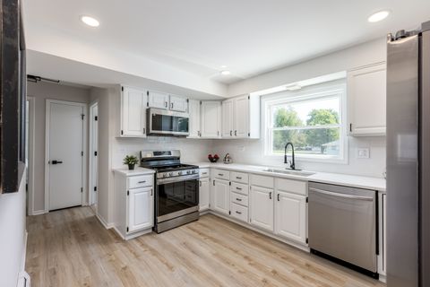 Tiny photo for 3491 Keith Avenue, Gurnee, IL 60031 (MLS # 12475820)