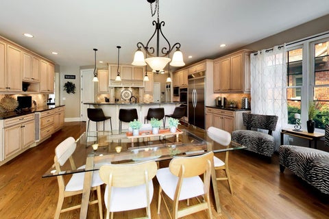 Tiny photo for 1301 N Chicago Avenue, Arlington Heights, IL 60004 (MLS # 12733679)