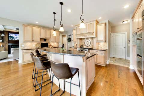 Tiny photo for 1301 N Chicago Avenue, Arlington Heights, IL 60004 (MLS # 12733679)