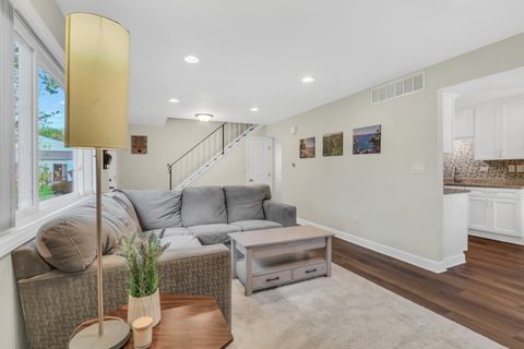 Tiny photo for 751 Dover Place #4C, Wheeling, IL 60090 (MLS # 12626017)
