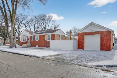 Tiny photo for 700 22nd Avenue, Bellwood, IL 60104 (MLS # 12591795)