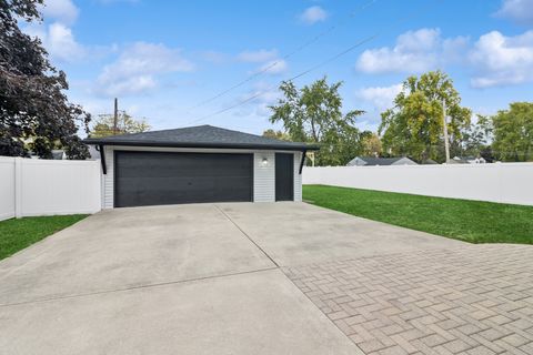 Tiny photo for 1613 Jones Street, Joliet, IL 60435 (MLS # 12499442)