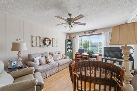 Tiny photo for 621 Broadmeadow Road, Rantoul, IL 61866 (MLS # 12626995)