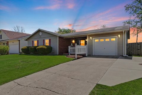 Photo of 621 Broadmeadow Road, Rantoul, IL 61866 (MLS # 12626995)