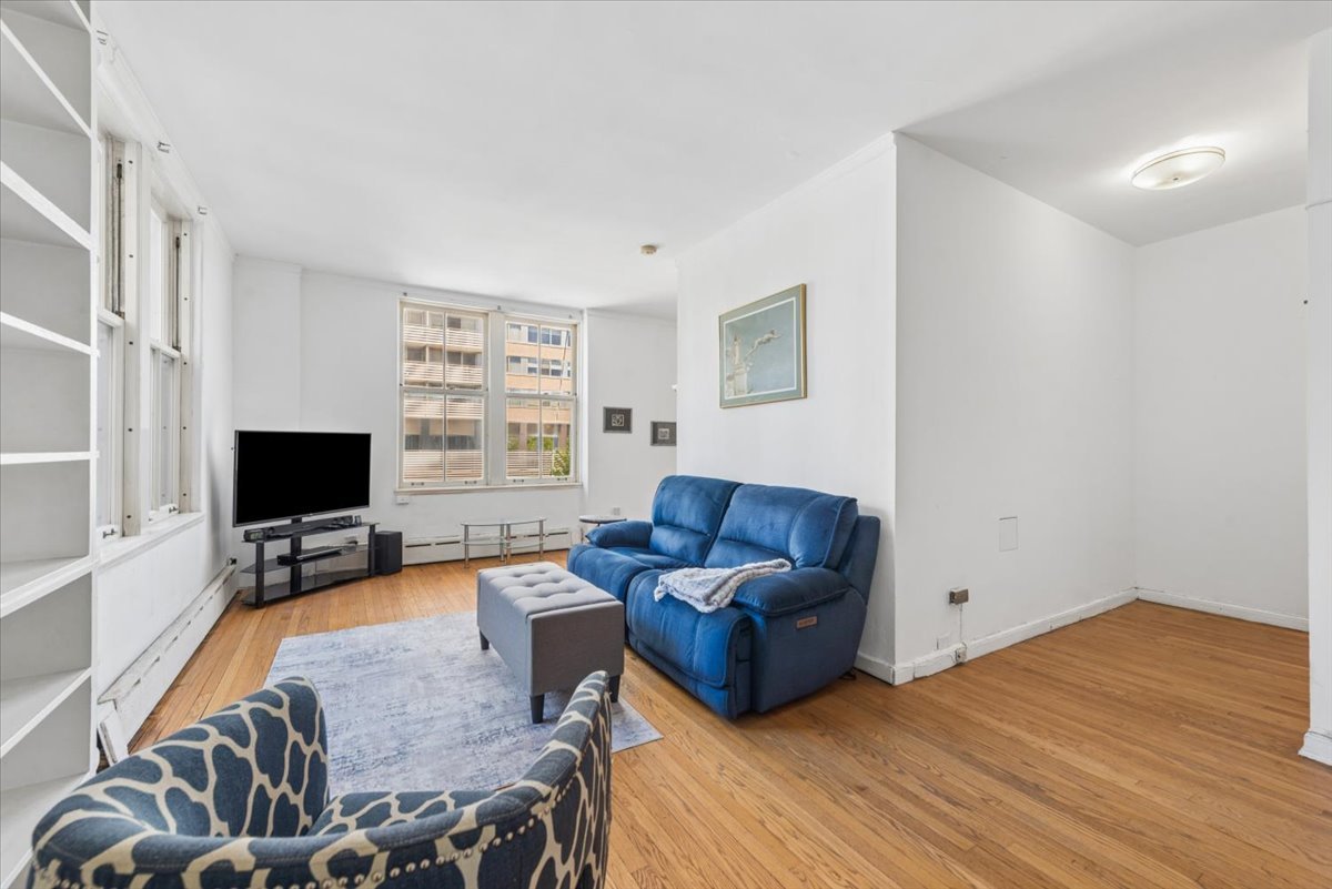 5555 N Sheridan Road 241