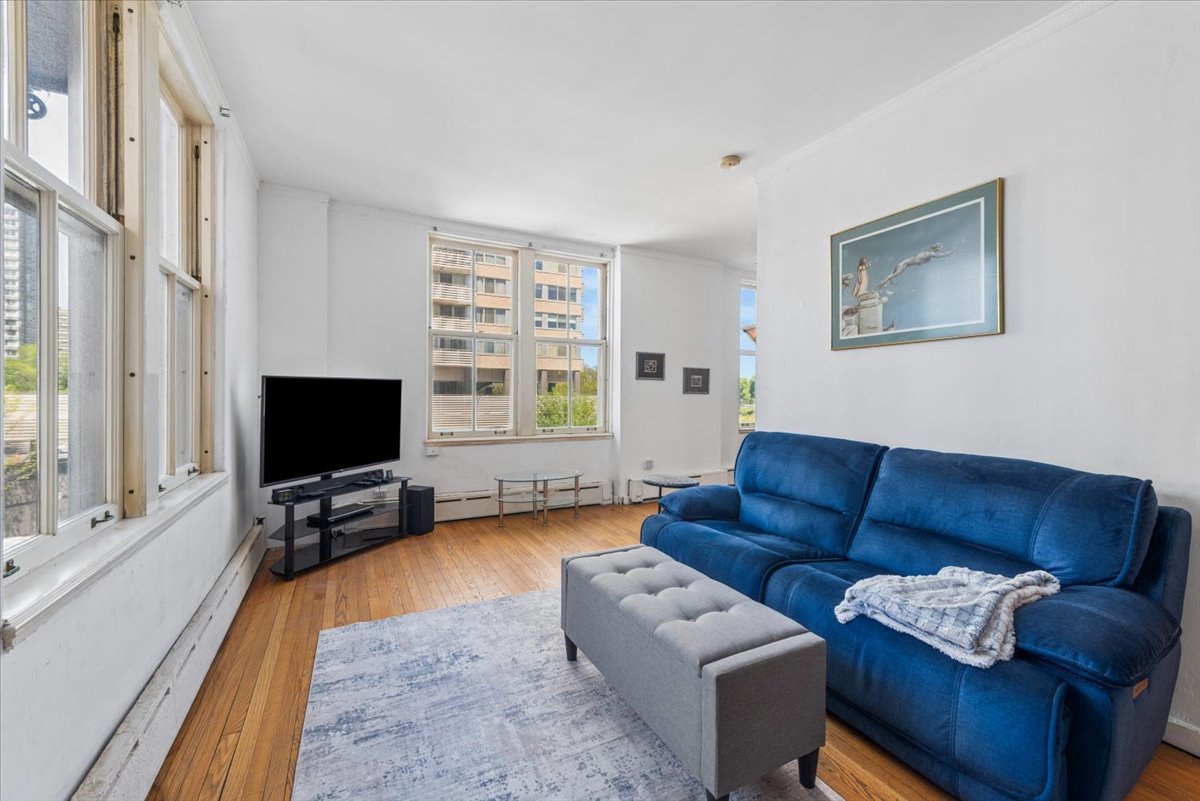 5555 N Sheridan Road 241