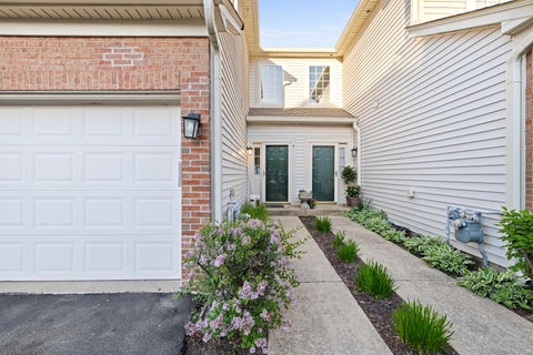 Tiny photo for 2247 Stoughton Drive, Aurora, IL 60502 (MLS # 12686323)
