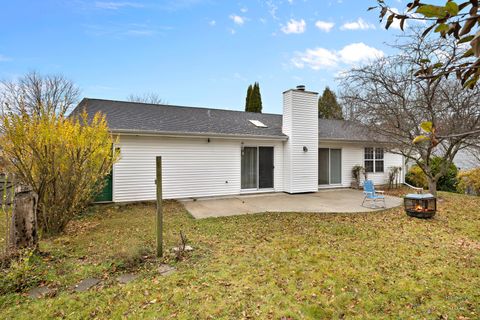 Tiny photo for 4540 Vista Drive, Island Lake, IL 60042 (MLS # 12521804)