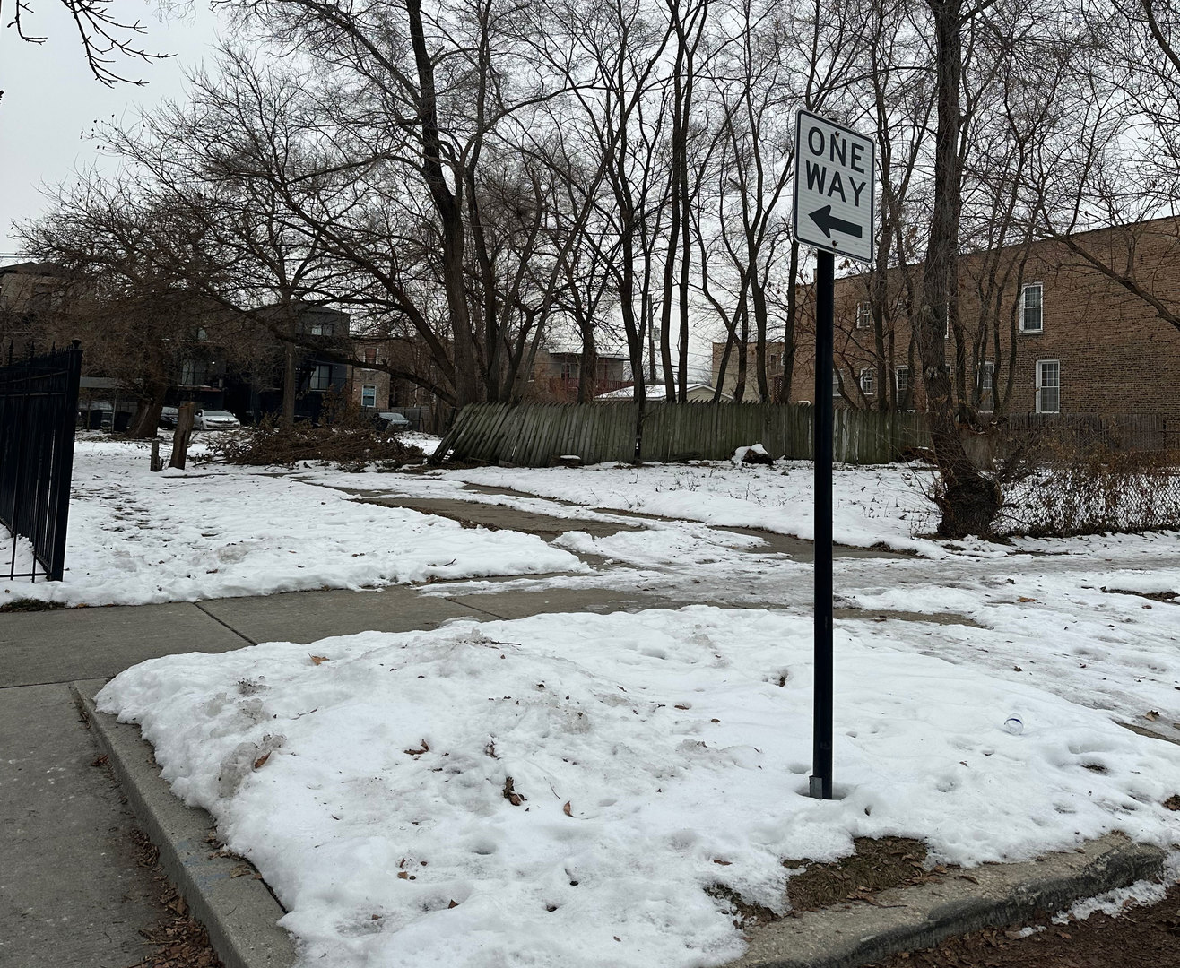 6340 S Greenwood Avenue