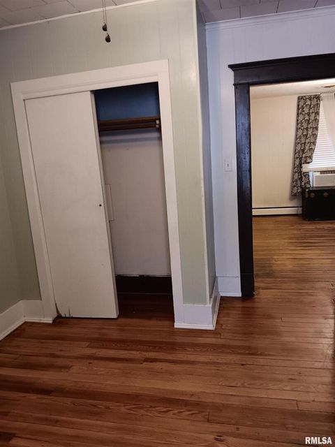 Tiny photo for 1935 ELM Street, Murphysboro, IL 62966 (MLS # EB459003)