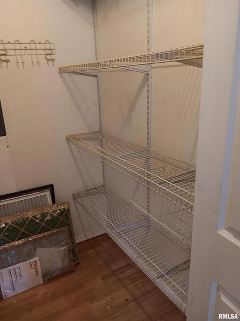 Tiny photo for 1935 ELM Street, Murphysboro, IL 62966 (MLS # EB459003)