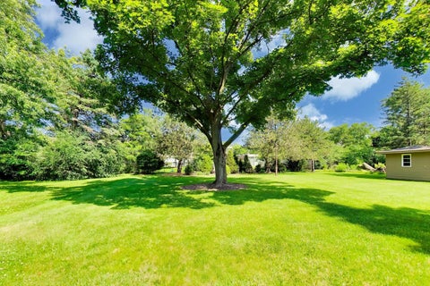 Tiny photo for 103 Cottonwood Road, Northbrook, IL 60062 (MLS # 12692424)