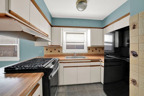 Tiny photo for 5630 S Melvina Avenue, Chicago, IL 60638 (MLS # 12542269)