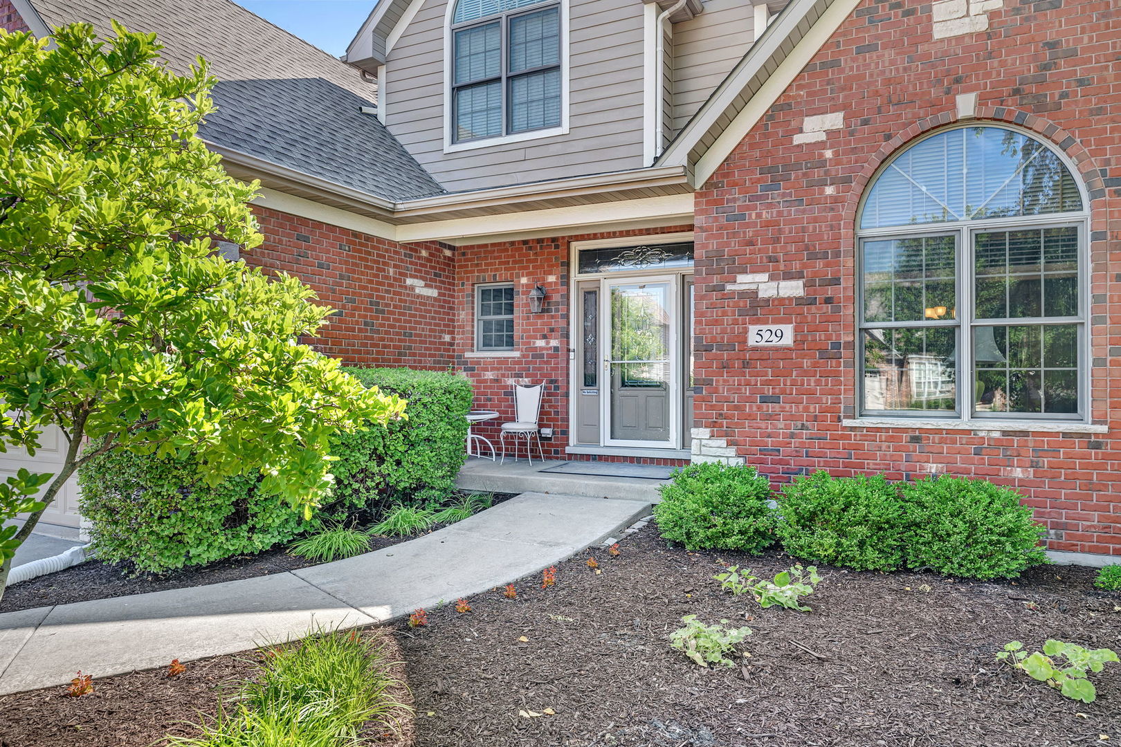 529 E Hunter Lane
