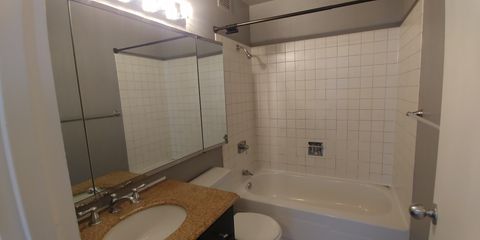 Tiny photo for 2650 N Lakeview Avenue #404, Chicago, IL 60614 (MLS # 12422132)