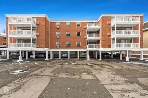 Tiny photo for 81 S 6th Avenue #202, La Grange, IL 60525 (MLS # 12527140)