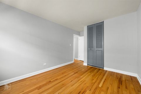 Tiny photo for 81 S 6th Avenue #202, La Grange, IL 60525 (MLS # 12527140)