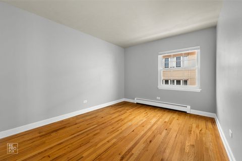 Tiny photo for 81 S 6th Avenue #202, La Grange, IL 60525 (MLS # 12527140)