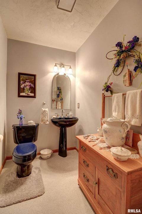 Tiny photo for 582 BREEZY POINT Drive, Clinton, IA 52732 (MLS # QC4267579)