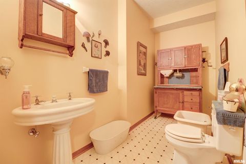 Tiny photo for 582 BREEZY POINT Drive, Clinton, IA 52732 (MLS # QC4267579)