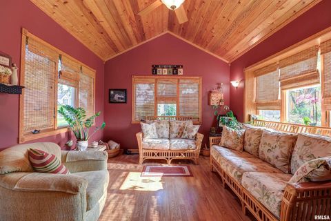 Tiny photo for 582 Breezy Point Drive, Clinton, IA 52732 (MLS # QC4267579)